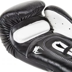 Venum Giant Boxing Gloves - Laces